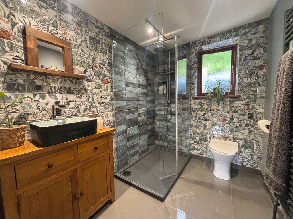 Property photo 3 of 29
