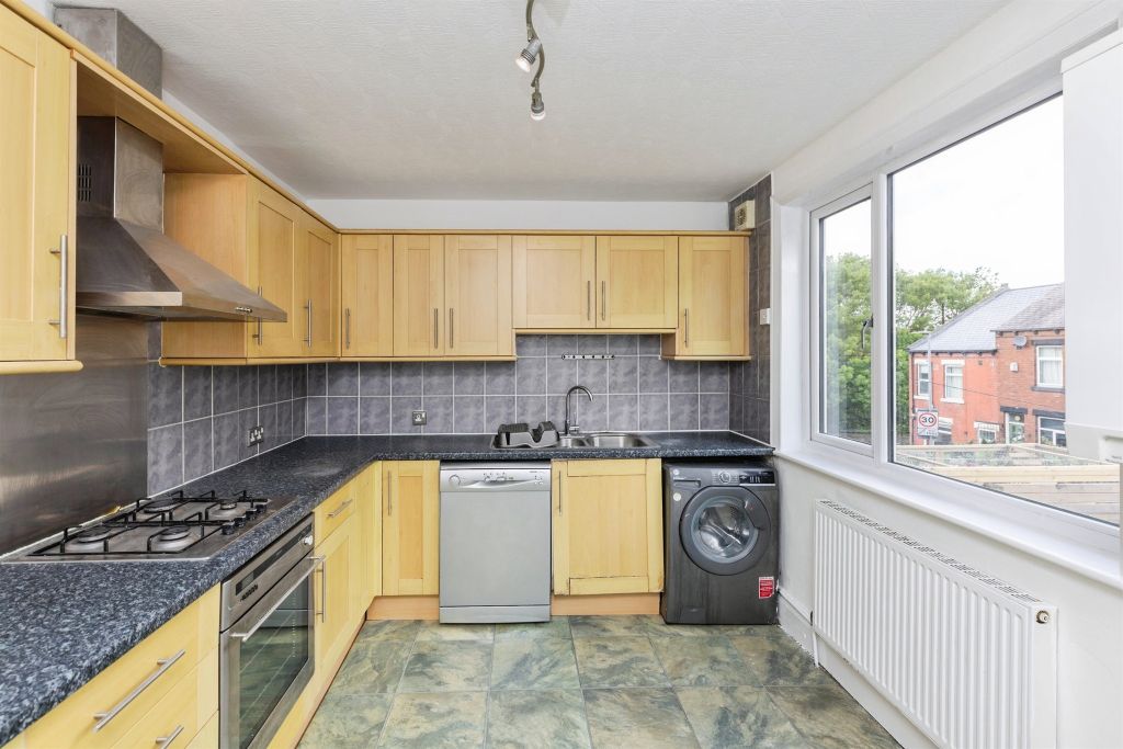 Property photo 2 of 14