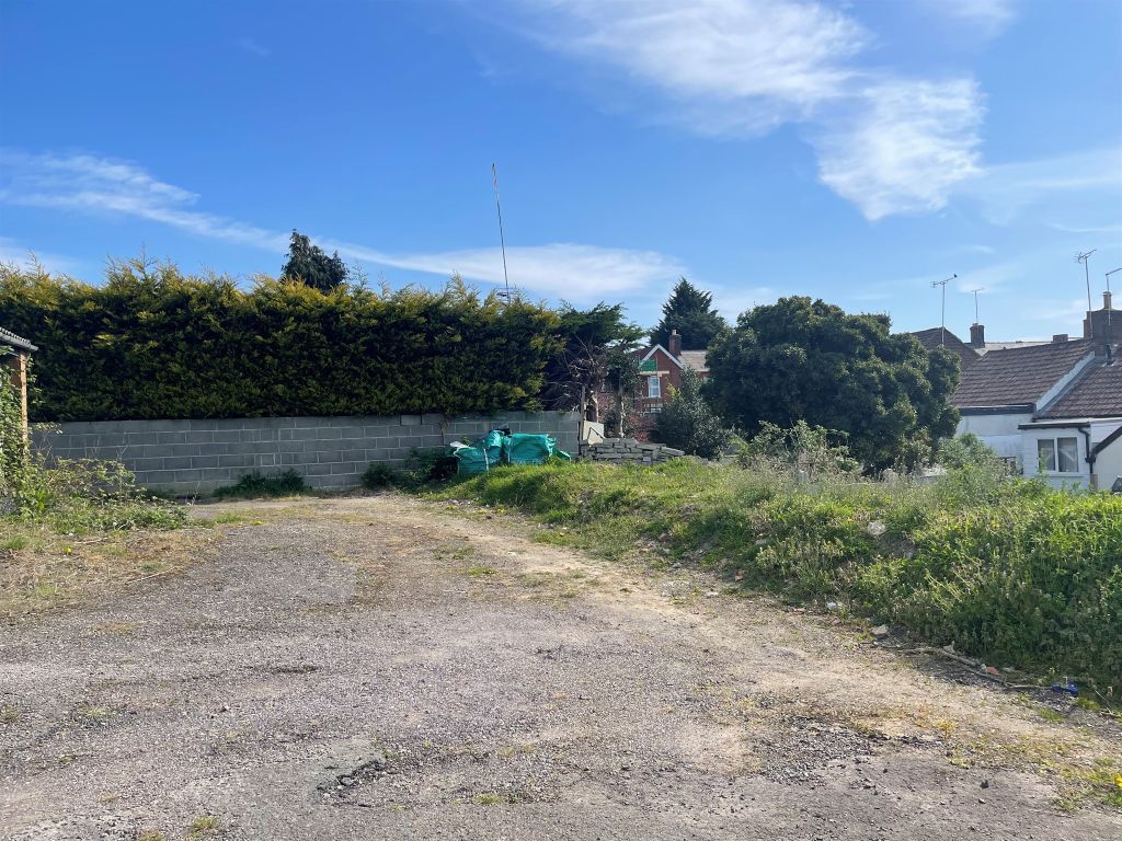 Property photo 3 of 4