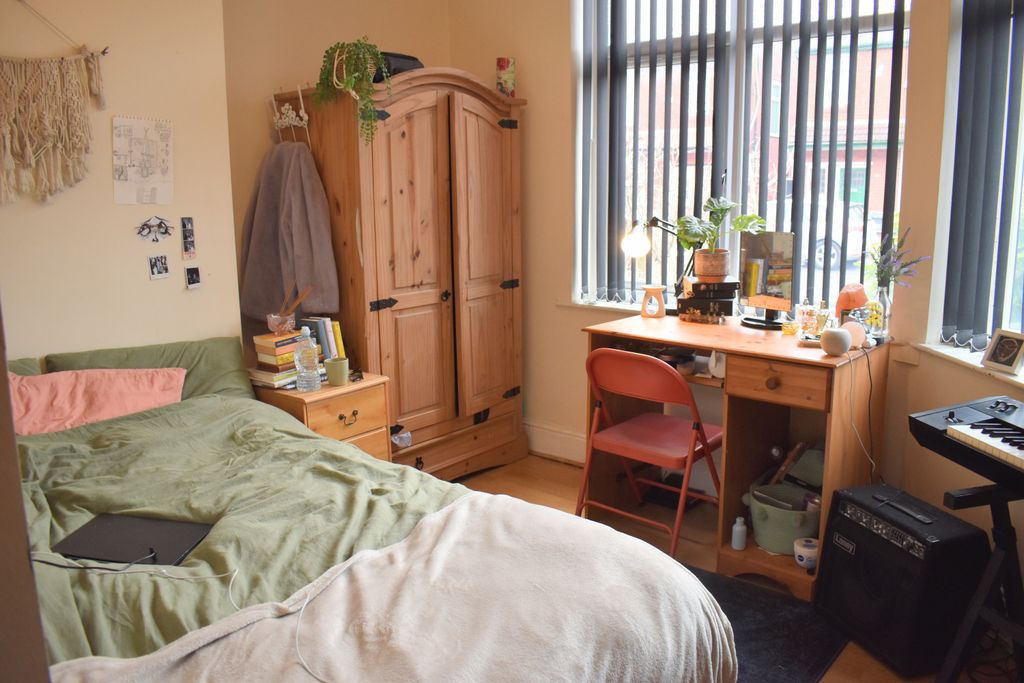 Property photo 1 of 11 Kitch