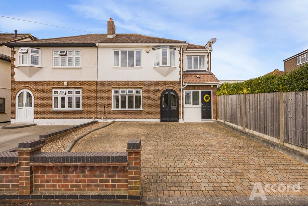 Property photo 1 of 24