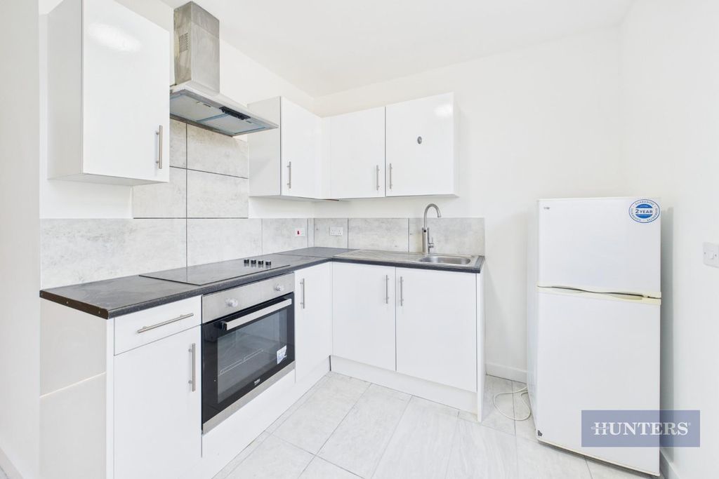 Property photo 2 of 11 Cam05152G0-Pr0243-Still008.Jpg