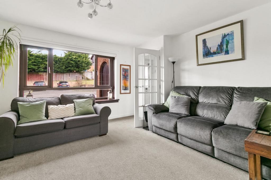 Property photo 2 of 30