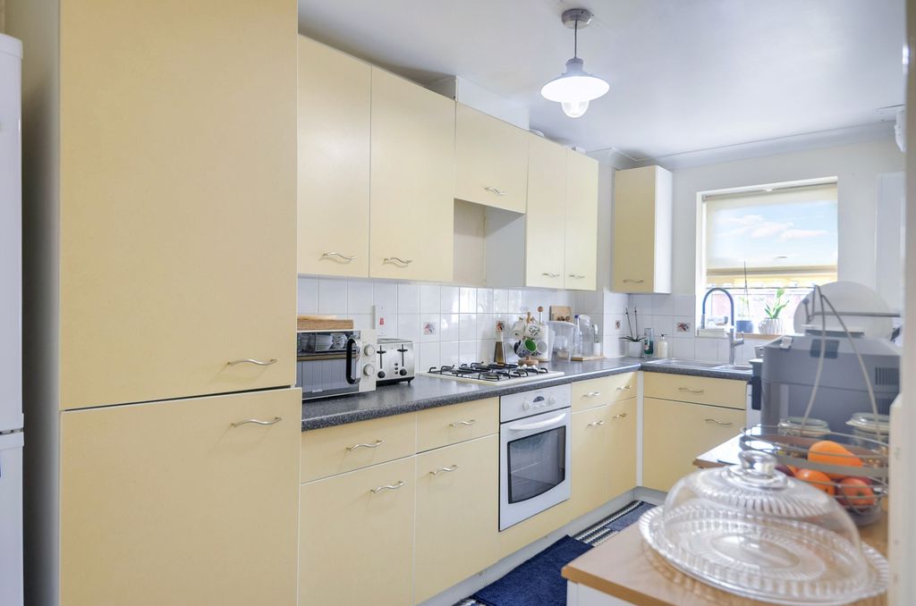 Property photo 1 of 24 Kitchen  (2).Jpg