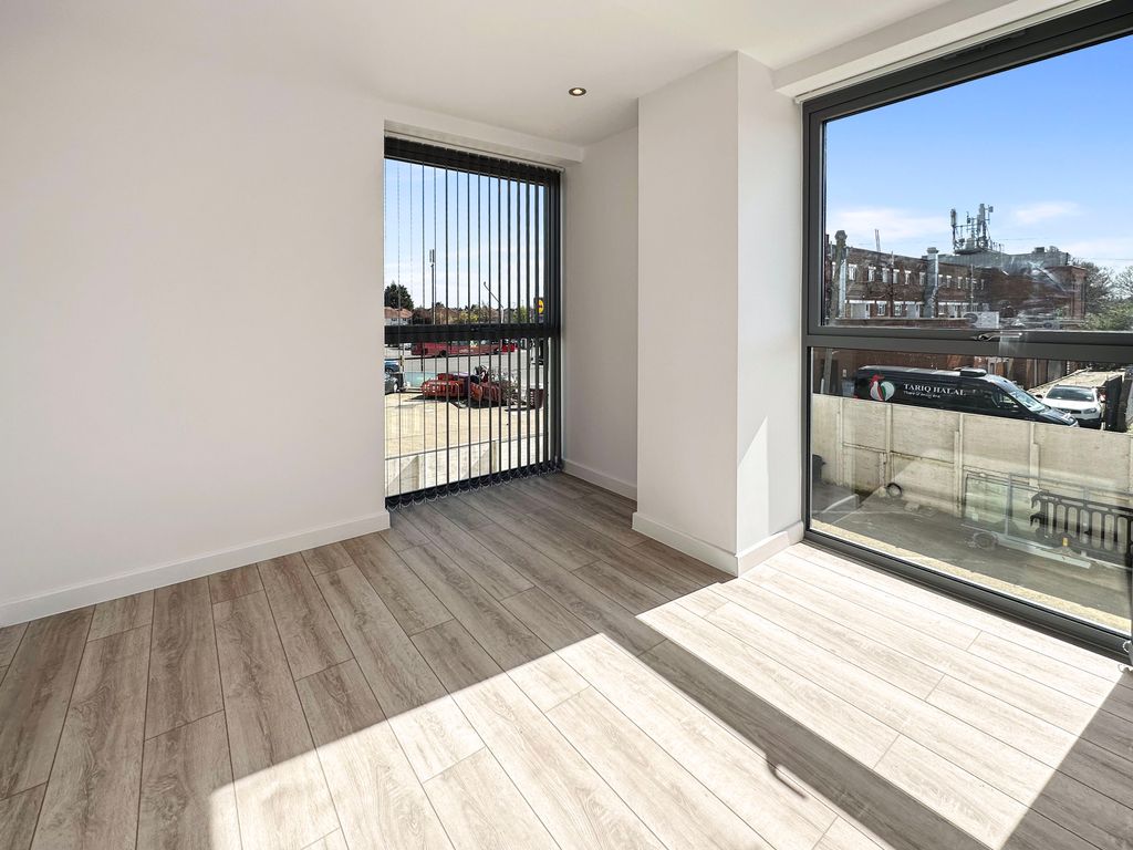 Property photo 1 of 5 Photo 9