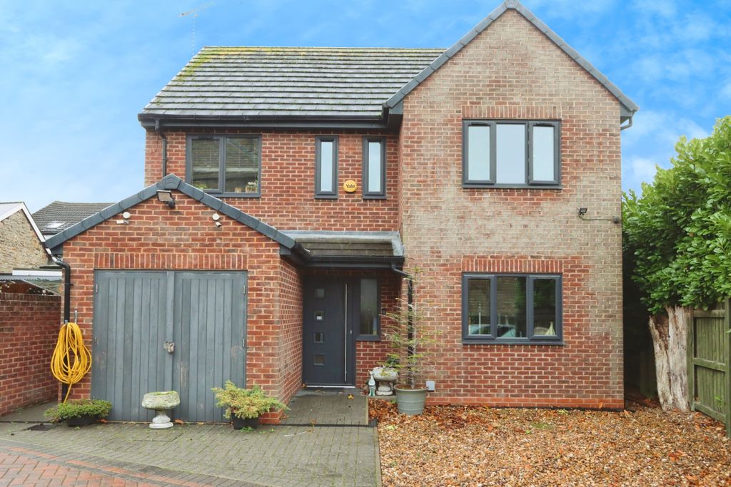 Property photo 1 of 27 Img_9967