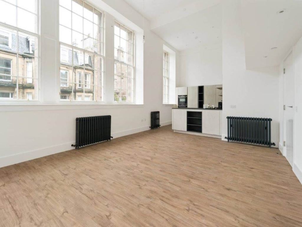 Property photo 2 of 12 52769_Viewforth-002