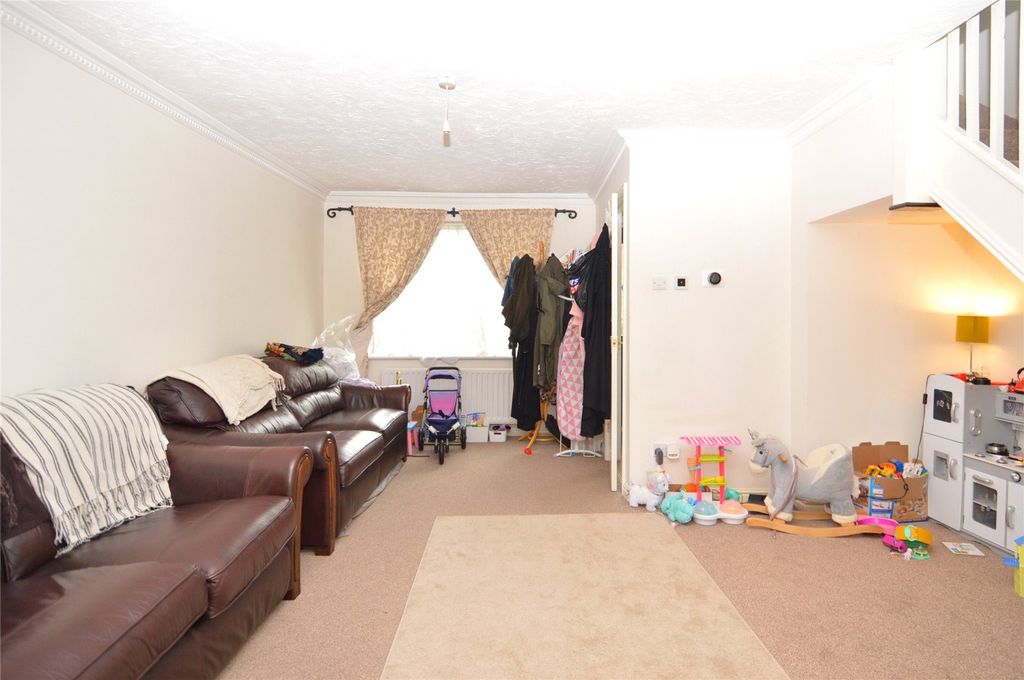 Property photo 2 of 9 Picture No. 16