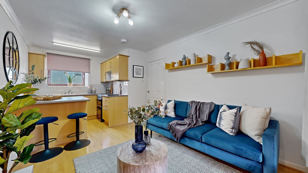 Property photo 3 of 24 17-Print-124 Houldsworth Street 51 Minerva Court_1