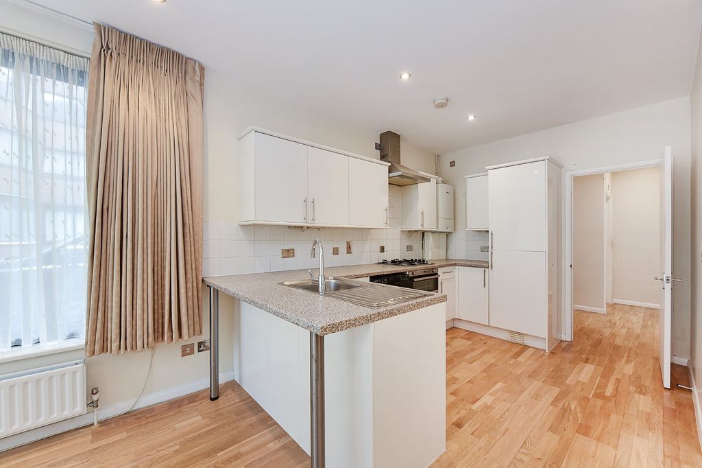 Property photo 2 of 10 Picture No. 03