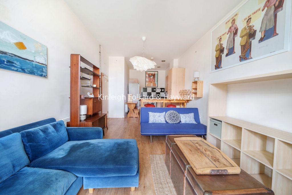 Property photo 1 of 14 A63F2E77-23B6-473c-9