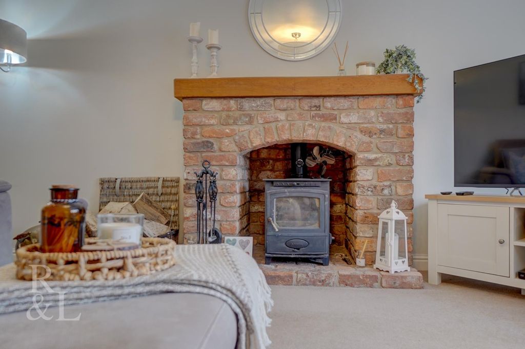 Property photo 2 of 24 Main Street (8).Jpg