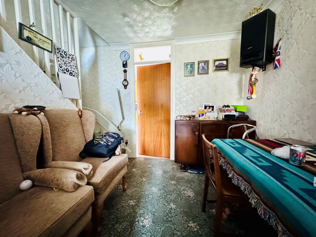 Property photo 3 of 7