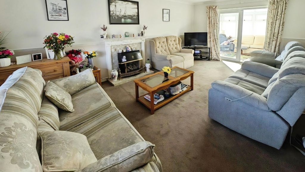 Property photo 2 of 24 Pbox-Img.Jpg