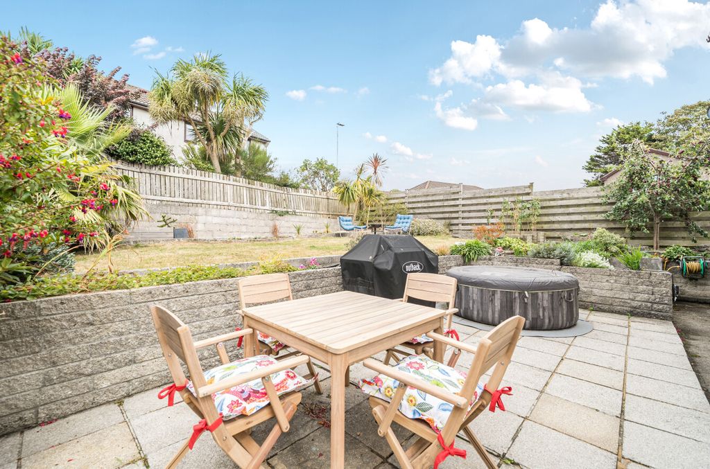 Property photo 2 of 21 1342825-4-68B0981...