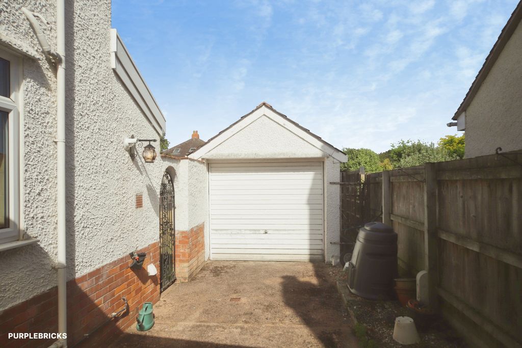 Property photo 3 of 37