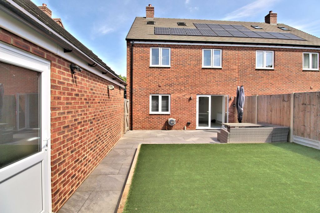 Property photo 3 of 10 Img_3667