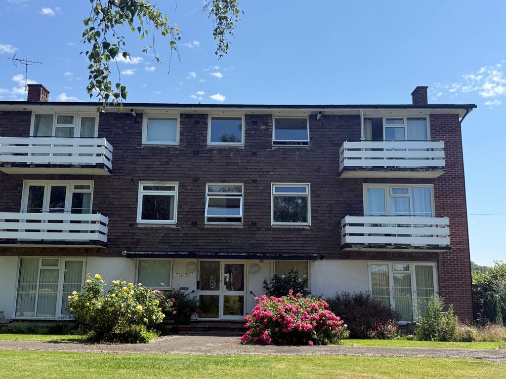 Property photo 1 of 8
