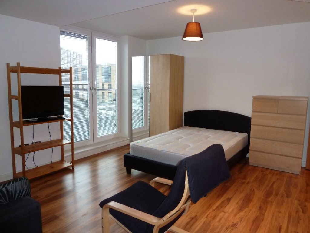 Property photo 2 of 12