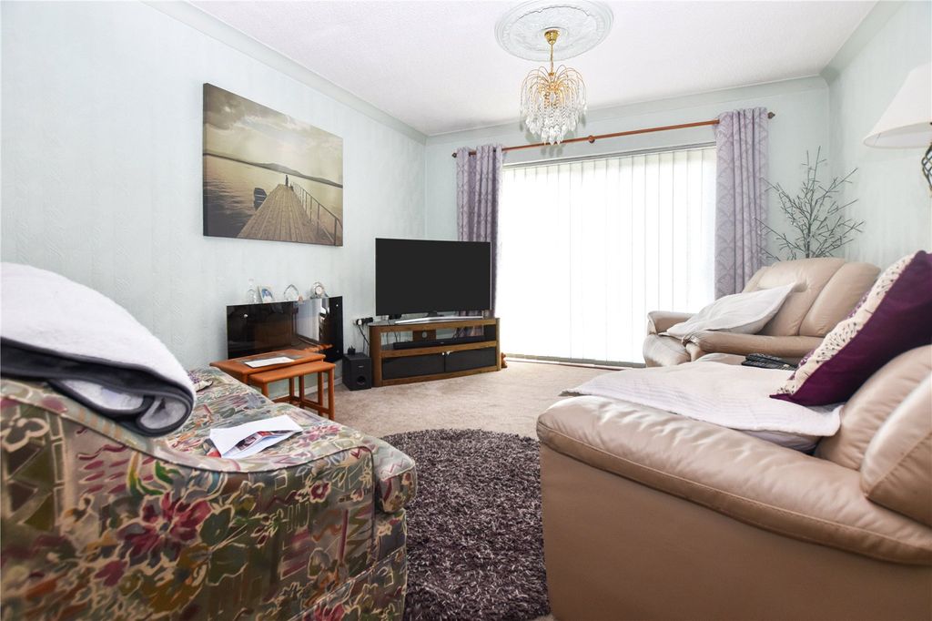 Property photo 3 of 10 Picture No. 09