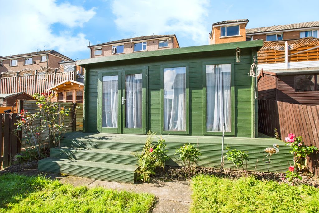 Property photo 2 of 20 Outbuilding/ Yoga Studio