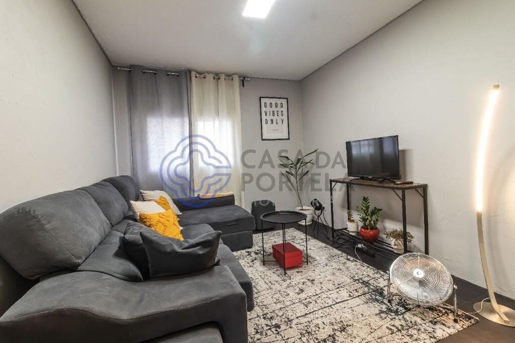 Property photo 2 of 39