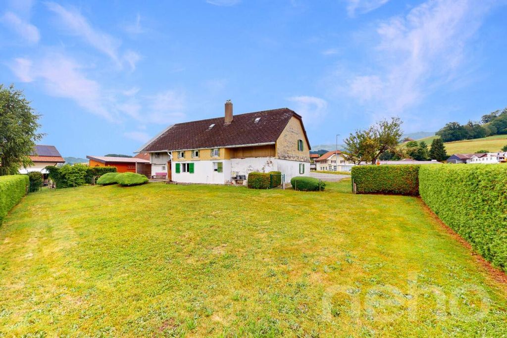 Property photo 3 of 12