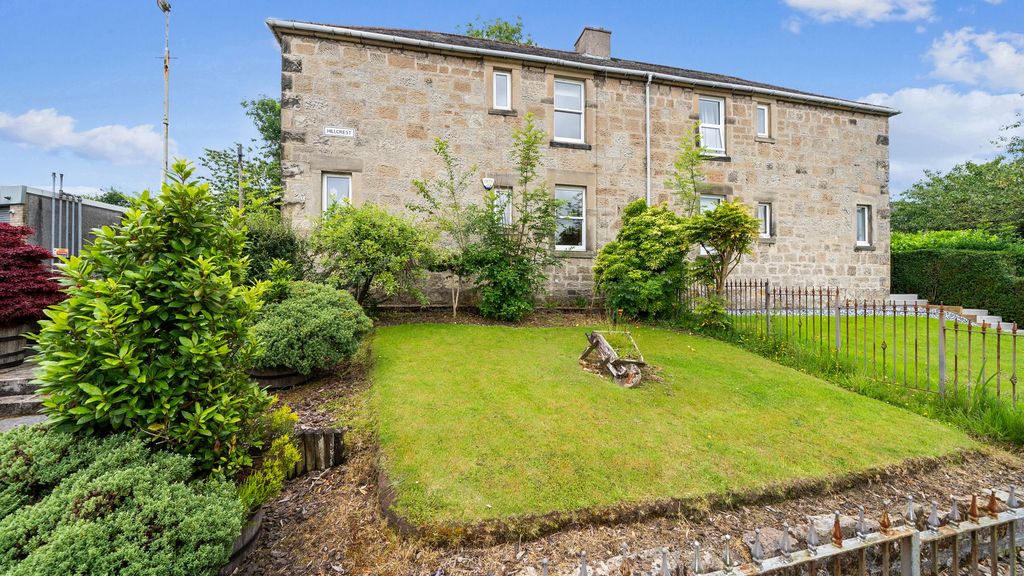 Property photo 1 of 28