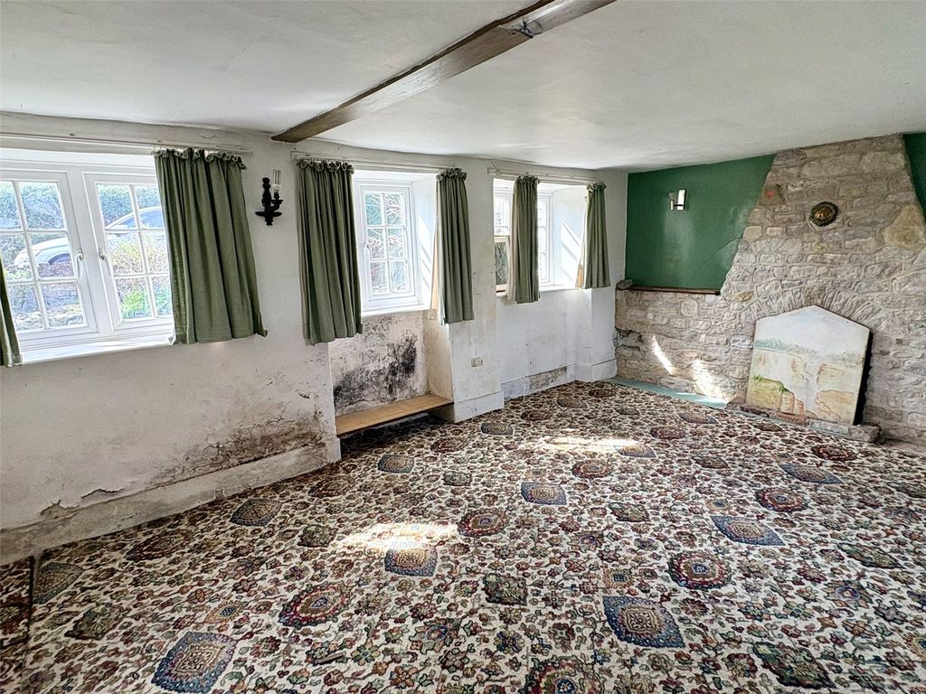 Property photo 3 of 10 Picture 3