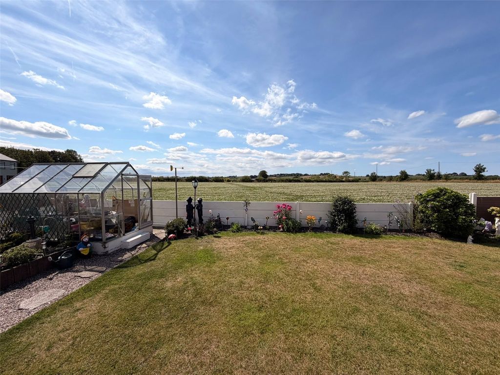 Property photo 3 of 23 Picture No. 05