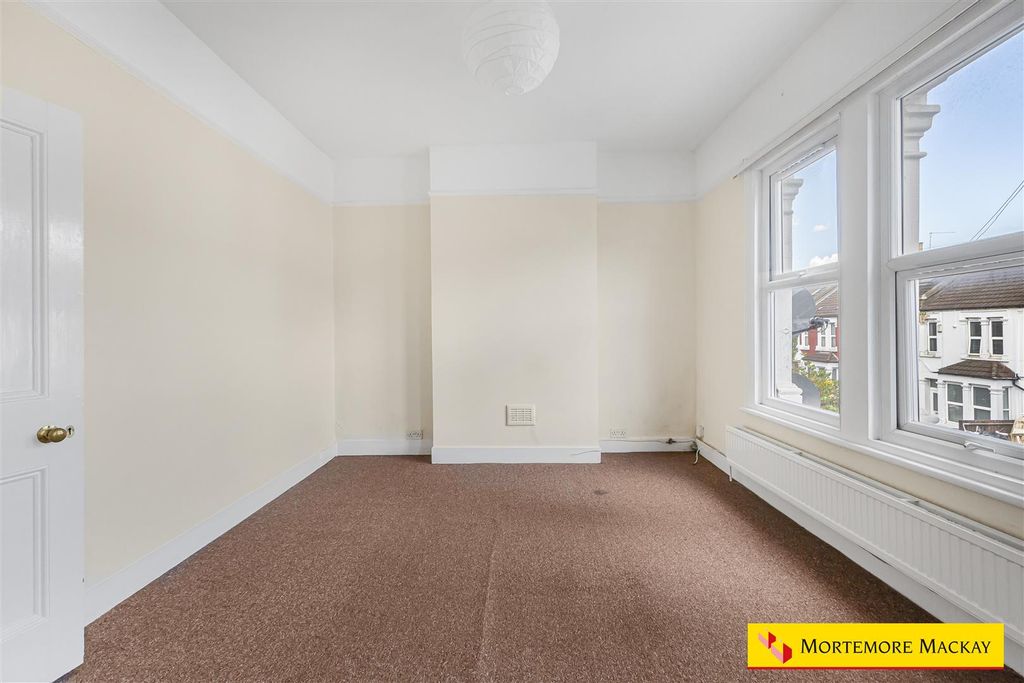 Property photo 2 of 11 4_53378_Watermarked.Jpg