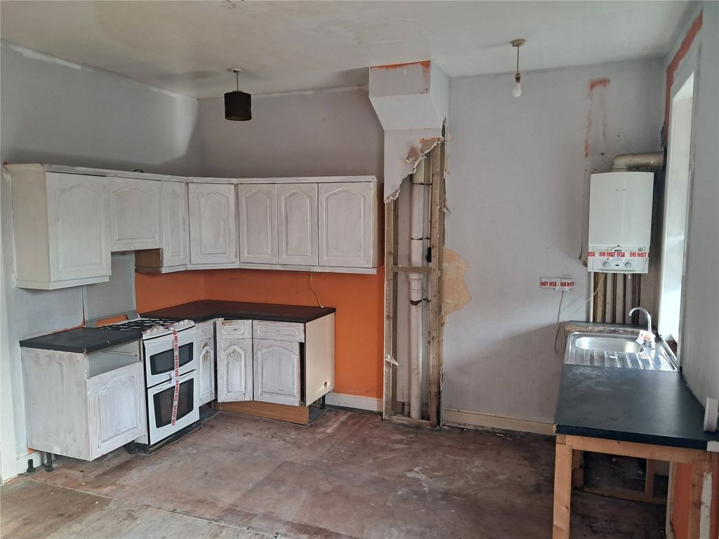 Property photo 2 of 12 Picture No. 22