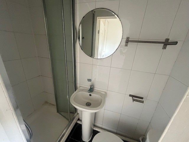 Property photo 3 of 3