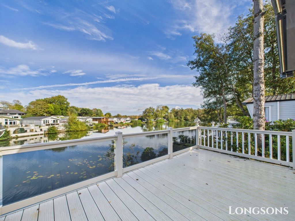 Property photo 2 of 26 Cam02173G0 Pr0279 Still029