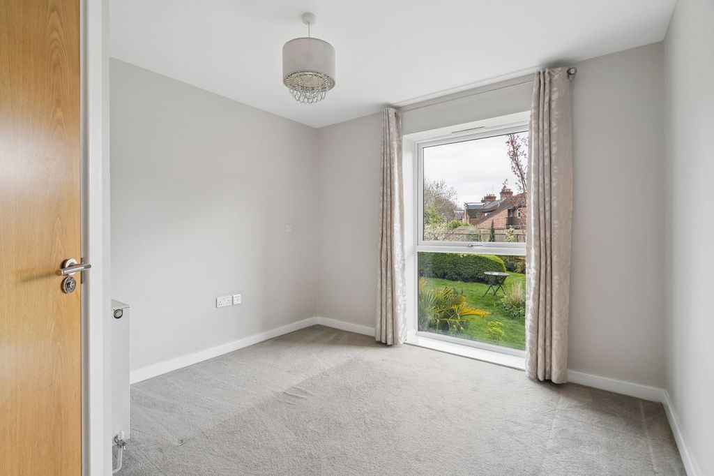 Property photo 2 of 22