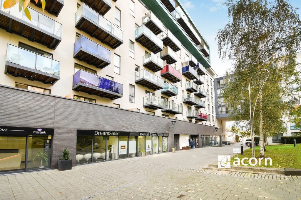 Property photo 1 of 30 12Fe9c42-c4B4-F01...