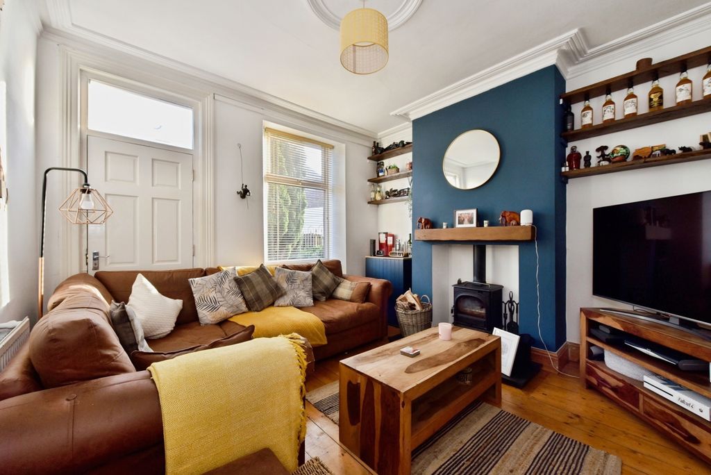 Property photo 2 of 15 Photo