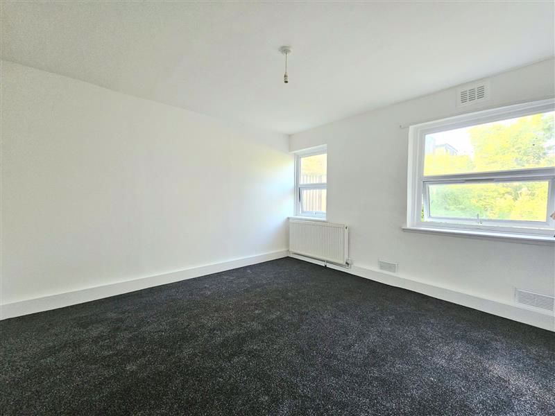 Property photo 2 of 7 Photo 7