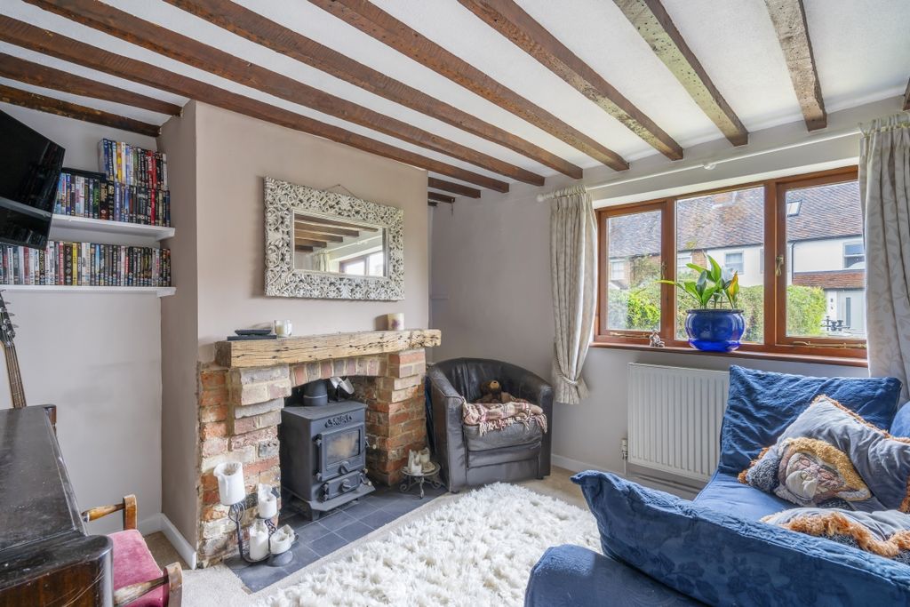 Property photo 2 of 18 71575_3-Frogmore-...