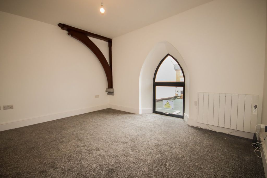 Property photo 3 of 9 Bd52599C-8046-4C05-862B-86A10Aee3Ff2.Jpg