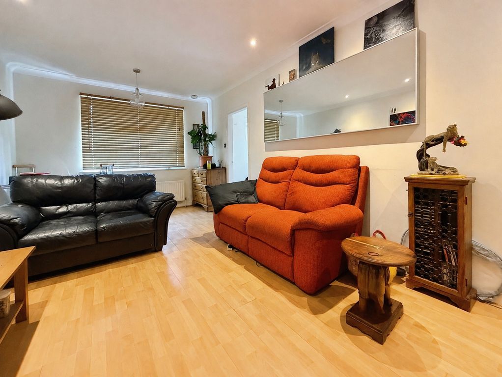Property photo 2 of 21