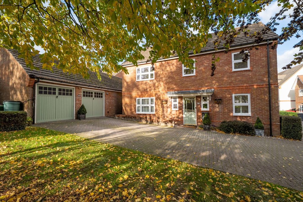 Property photo 1 of 33