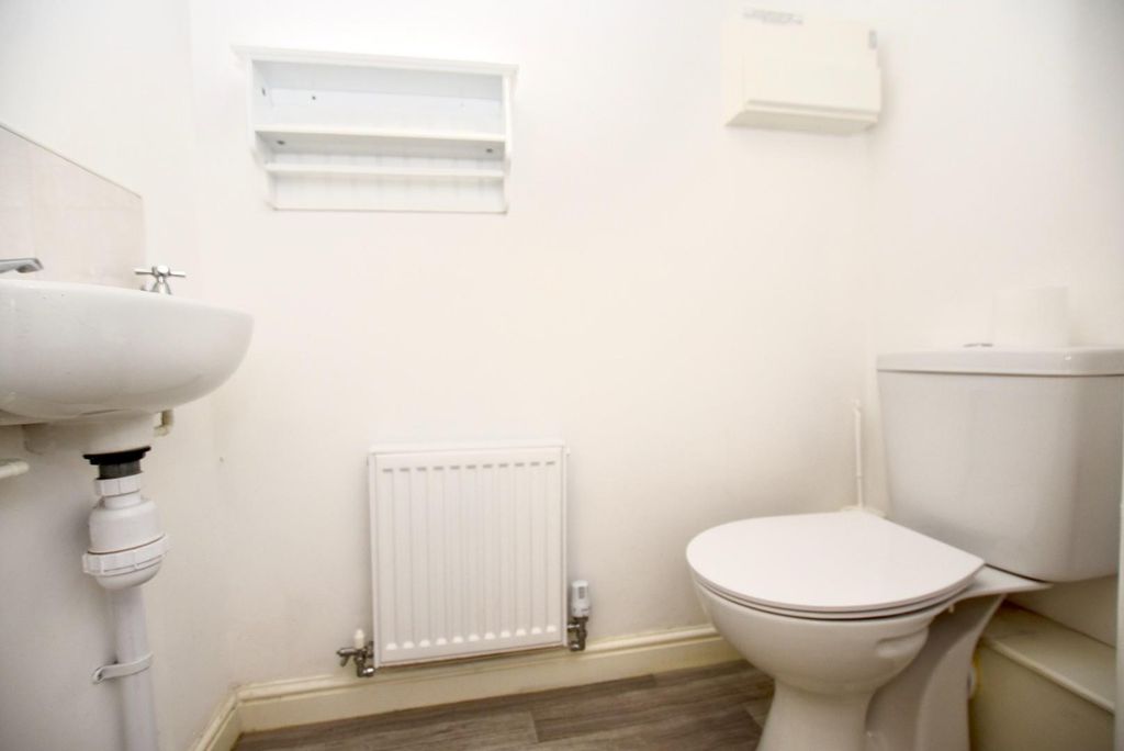 Property photo 3 of 16 Downstairs wc.Jpg