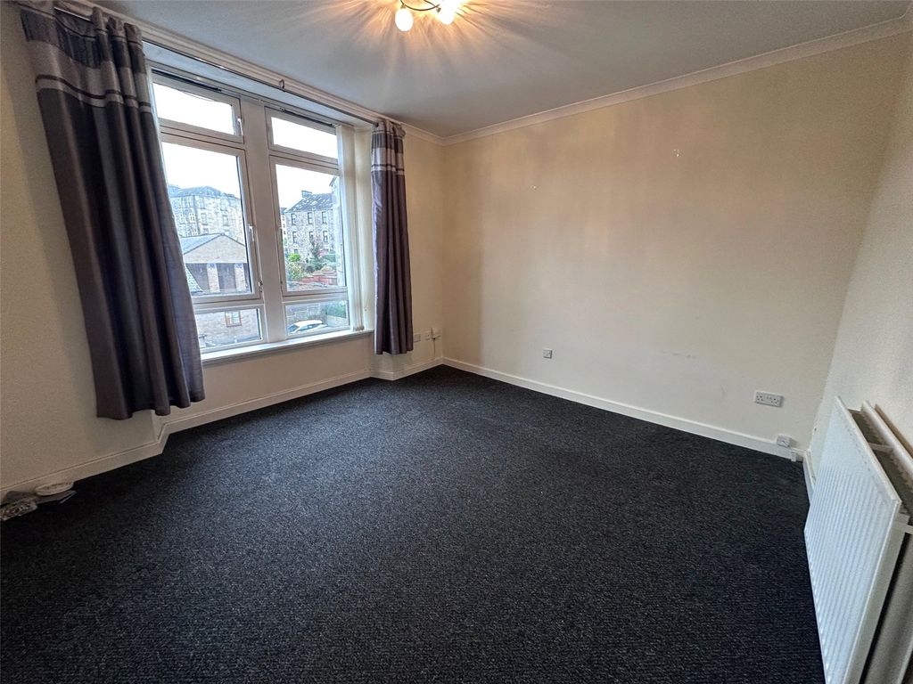 Property photo 2 of 10 Picture No. 03