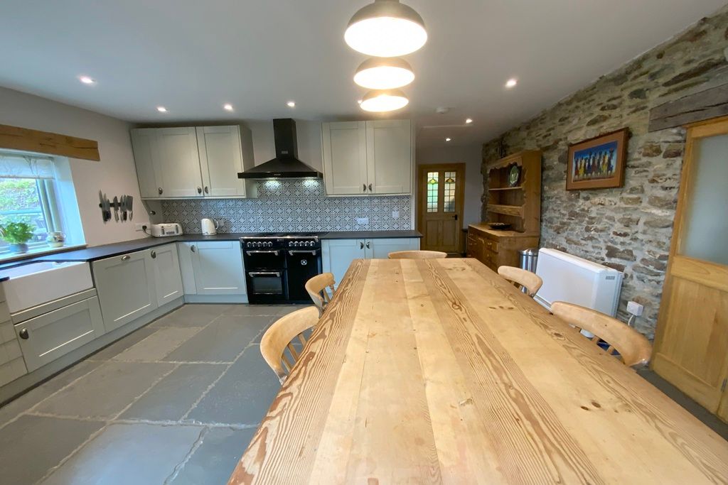 Property photo 2 of 41 Kitchen