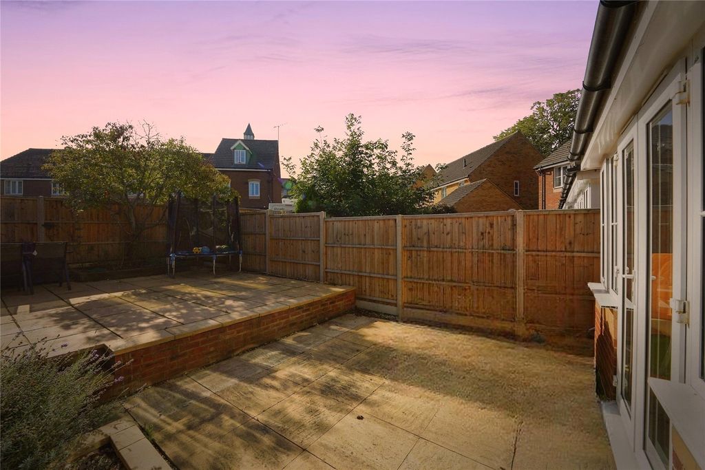 Property photo 2 of 11 Picture No. 23