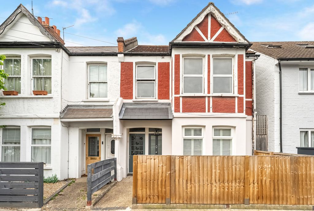 Property photo 1 of 27 Photo 8