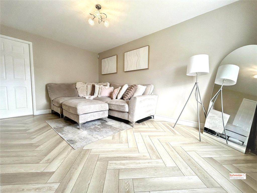 Property photo 3 of 23 Picture No. 04