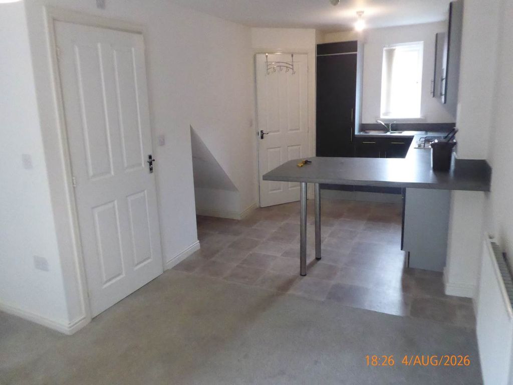 Property photo 3 of 10 P1190868