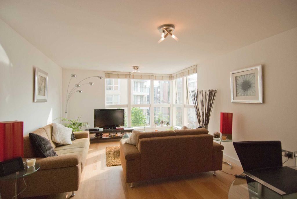 Property photo 1 of 10 Reception Room